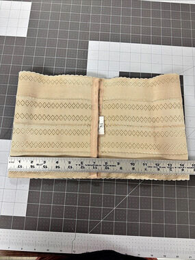 Larry Levine Shapewear Corset in Beige Size Medium